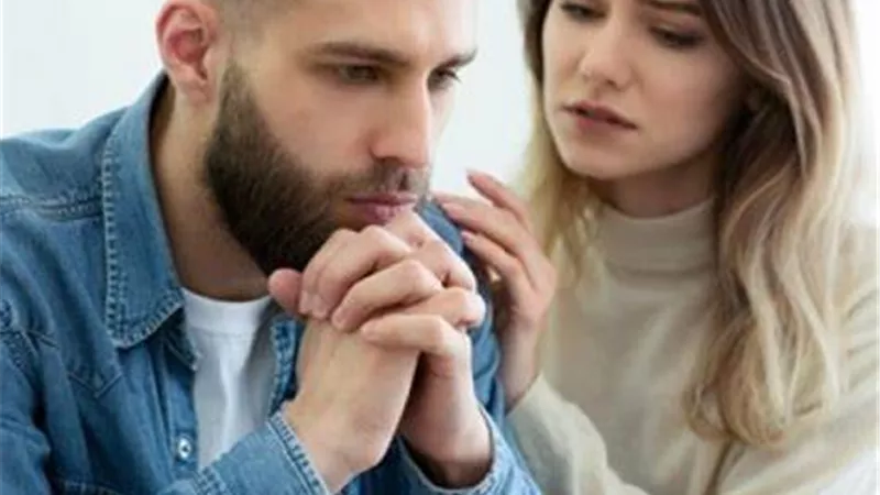«فتور العلاقة الحميمية» 6 علامات تدل على أن زوجك أصابه الملل منكِ
