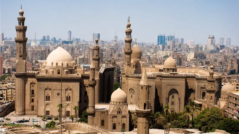 فتاوى رمضان| هل الصلاة على النبي بعد الأذان بدعة؟ «الإفتاء» تُجيب