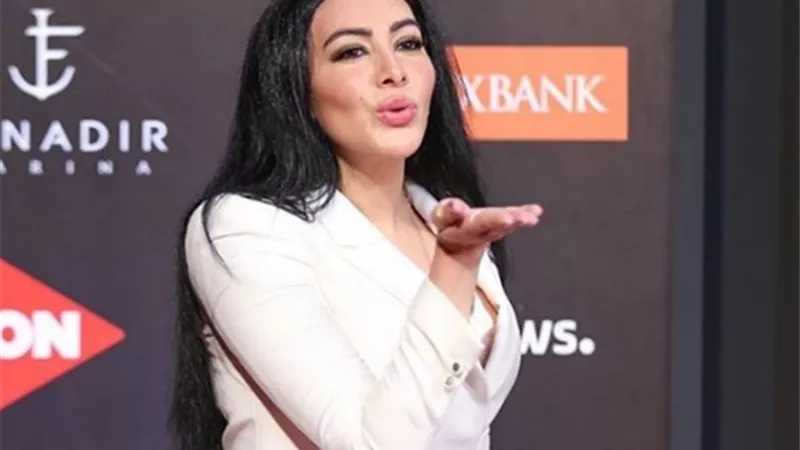 ميرهان حسين تتألق بإطلالة رمضانية وسط الطبيعة الخلابة| صور
