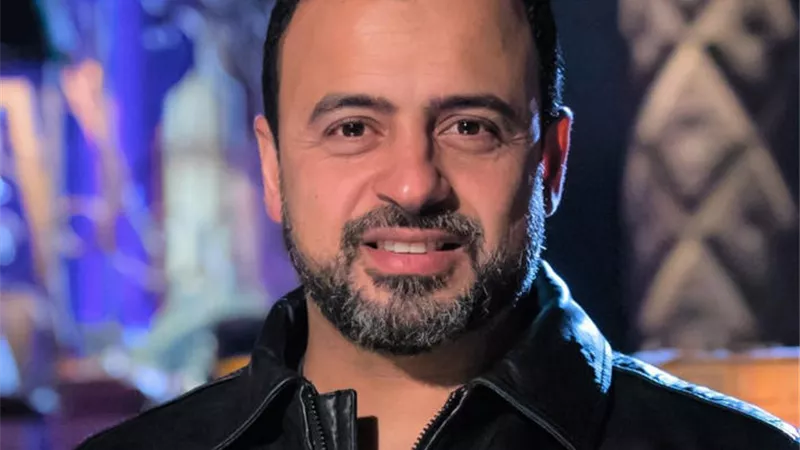 مصطفى حسني: صاحب قناع المتشكك خايف يتخدع