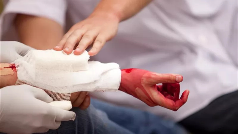بعد إثارته في «بطلوع الروح» ماذا تعرفين عن مرض الهيموفيليا؟ 