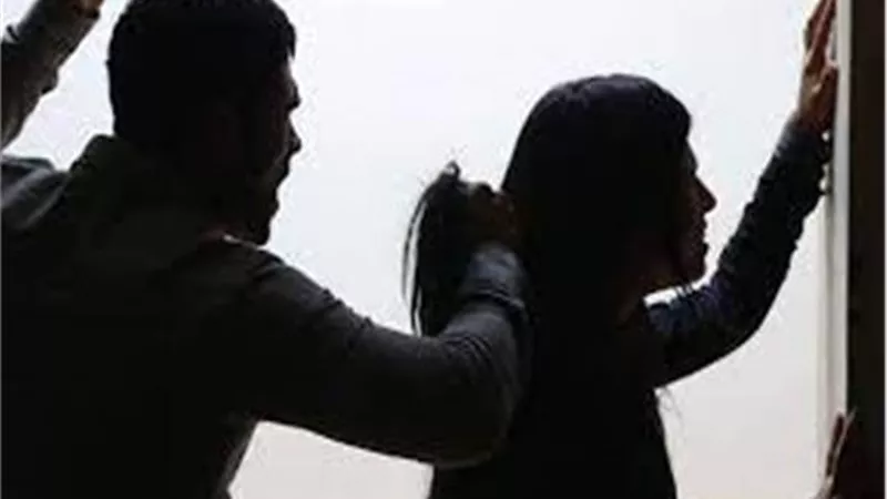 مأساة مريم: بعد عامين من طلاقي فوجئت بحكم طرد من مسكن الحضانة!