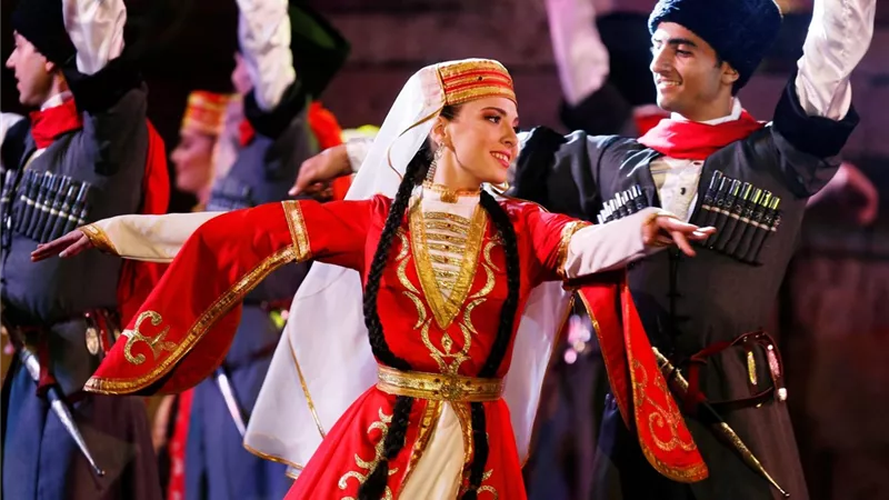يفطرن على «شبسا بستا» ويتسحرن بـ«الحلوفة»..عادات وطقوس نساء الشركس في رمضان