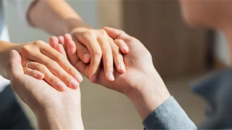 «التقدير حلو».. كيف تكافئ زوجتك بعد مجهودها طوال شهر رمضان؟