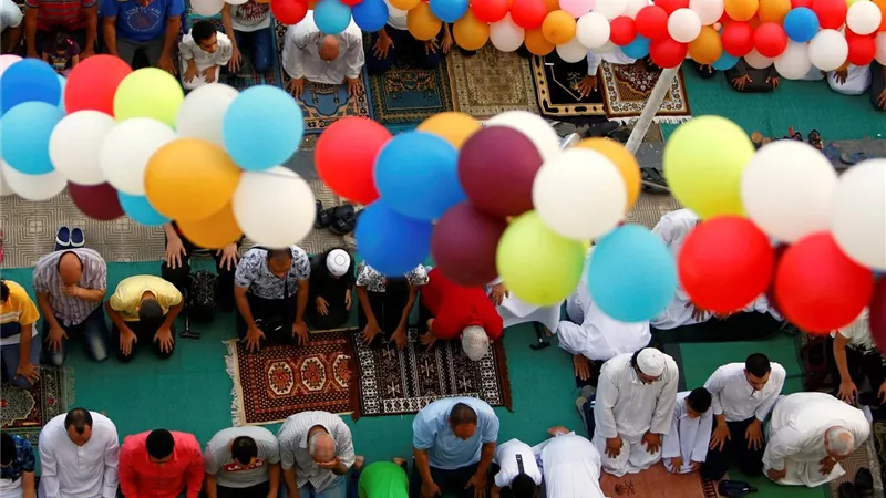 «الإفتاء»: هذه آداب الاحتفال بعيد الفطر فالتزموا بها
