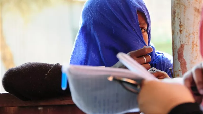 فقر الدورة الشهرية.. فتيات عاجزات عن شراء الفوط الصحية