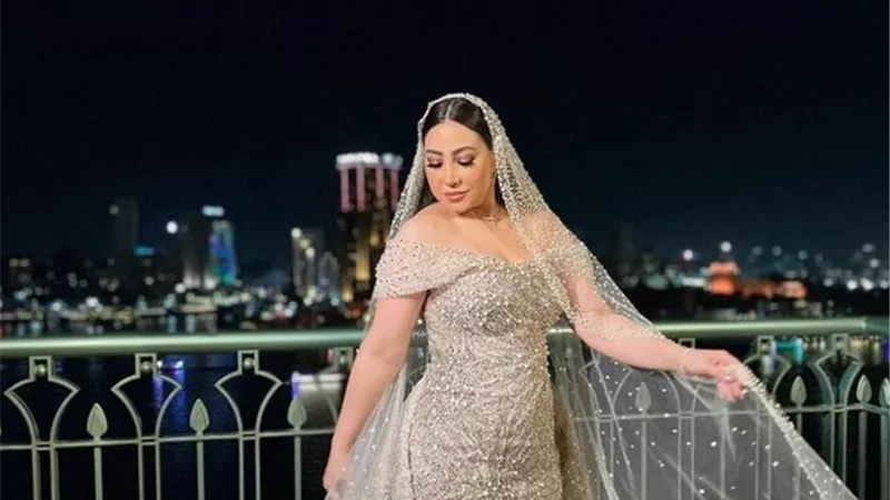 «بعد فرحها» أول ظهور للمطربة بوسي بزفاف ابنة مدحت العدل| فيديو