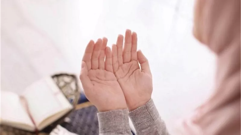 هل المرأة الحائض نجسة؟.. «الإفتاء» تُجيب