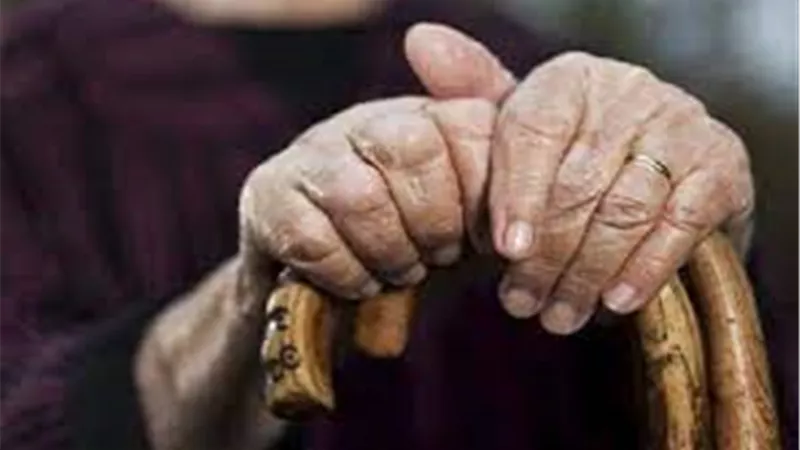 «نأبه طلع على شونة».. قتل مُسنة لسرقتها وفي النهاية عثر على كارت شحن!