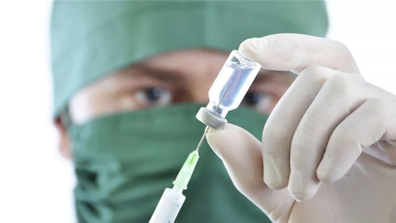 تخدير وخطف الفتيات بـ«شكة دبوس».. طبيب يوضح الحقيقية