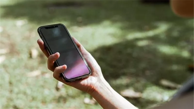 احذري منها.. أشياء تسبب تلف شاشة هاتفك المحمول