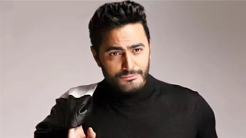 تامر حسني: 
