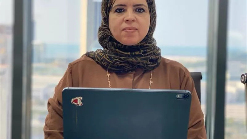 النائبة دلال الزايد تُناقش القضاء على الجوع خلال اجتماع البرلمان العربي