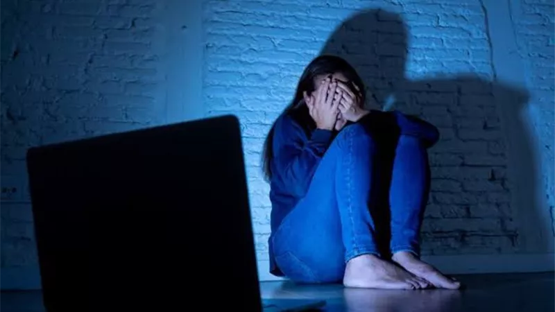 مكافحة التحرش الإلكتروني.. «التضامن» تكشف أهداف «حملة ماتخافيش.. اتكلمي»| فيديو