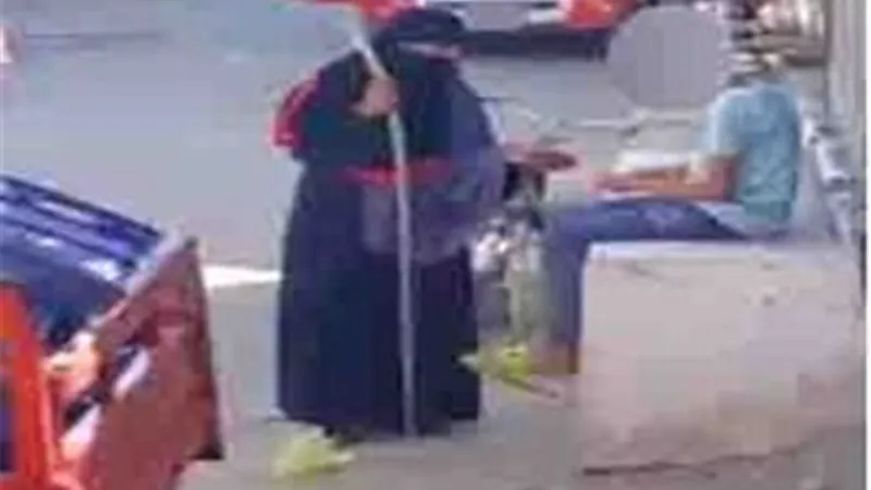 نكشف حقيقة المنتقبة خاطفة الأطفال بوخزة دبوس في سوهاج