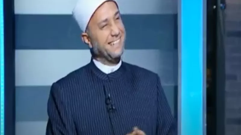 الحجاب فرض بآراء العلماء أم بنص قرآني؟.. أزهري يحسم الجدل| فيديو