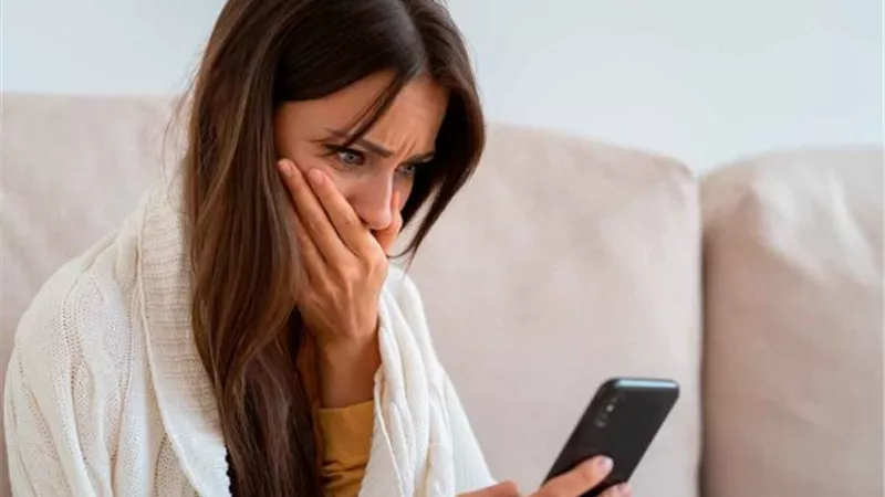 «راجل بيعاكس مرات خاله»| الزوج: «لا أستطيع فعل شيء».. والتعليقات: «استرجل شوية»