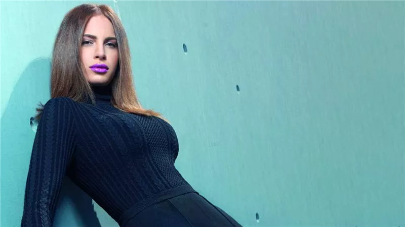 خلف الكواليس.. مفاجأة قوية عن فيديو آمال ماهر