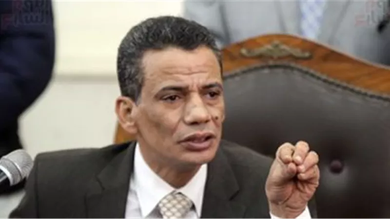 الحكم بالحبس المشدد 15 عامًا على شاب يبتز الفتيات بنشر صورهن عبر 