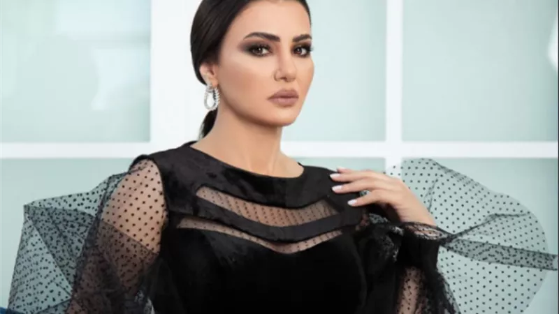 «دينا فؤاد» تتألق بالأسود الشفاف عبر إنستجرام