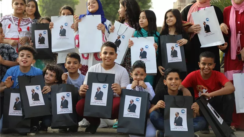 بالصور.. «مستقبل وطن» يوزع هدايا من الرئيس للأطفال بمناسبة عيد الأضحى