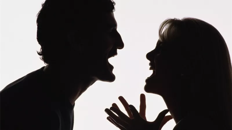 سماح تطلب الطلاق: «بصرف عليه بقالي 20 سنة وفي الأخر اتجوز عليا»