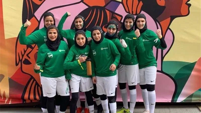 فريق الساموراي للكرة النسائية يروج للفريق بفيديو عبر «تيك توك»