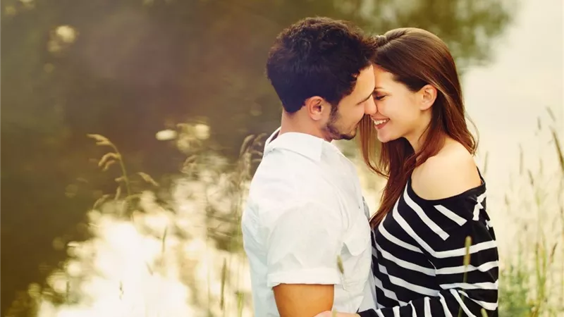 فتاة تسأل عن طريقة لمصالحة حبيبها والتعليقات: 