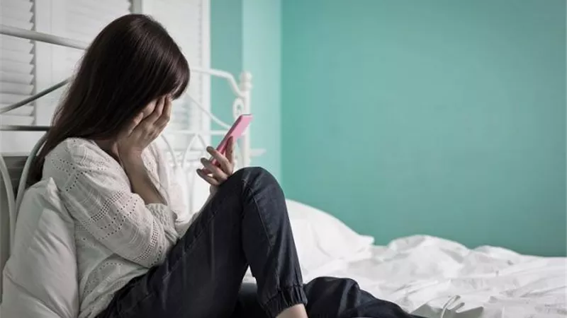 مبتزو الجنس الناعم في قبضة الداخلية بينهم زوج هدد زوجته