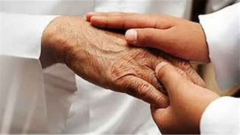 ما حكم قطع صلة الرحم مع الأقارب الذين يُكثرون من الإساءة؟.. مركز الأزهر للفتوى يُجيب