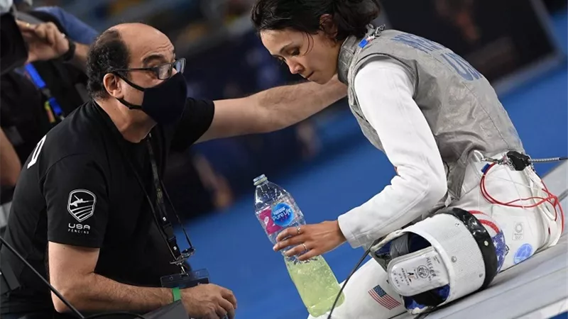 مدرب منتخب أمريكا للسلاح سيدات يشيد باستضافة مصر لبطولة العالم