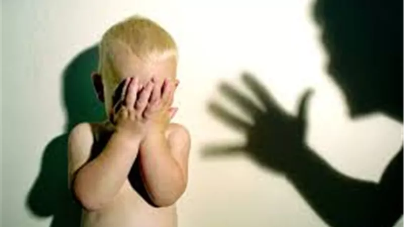 حملت منه سفاحًا.. تأجيل محاكمة أب اعتدى على ابنته في الشرقية