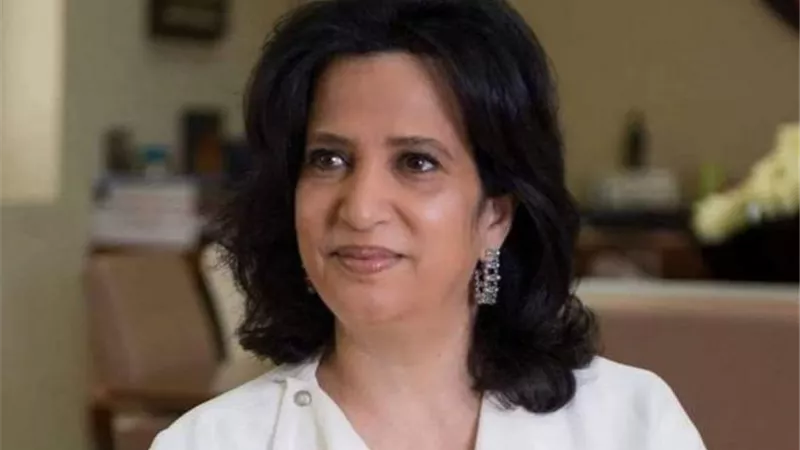 تضامن عربي بعد إقالة وزيرة بحرينية رفضت مصافحة سفير إسرائيل 