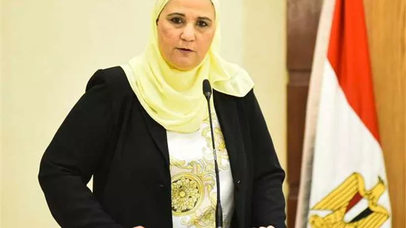 وزيرة التضامن: الرئيس السيسي يُولي الحماية الاجتماعية أهمية خاصة