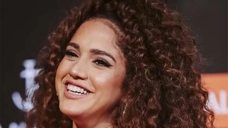 اعتذار الفنانة رنا رئيس عن مشاركة أمير المصري في بطولة فيلم 