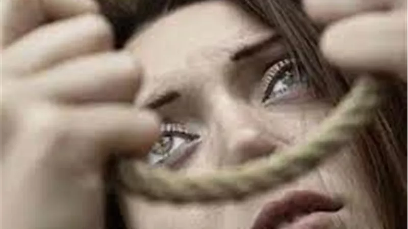 انتحار فتاة شنقًا بسبب انفصال والديها في الشرقية 
