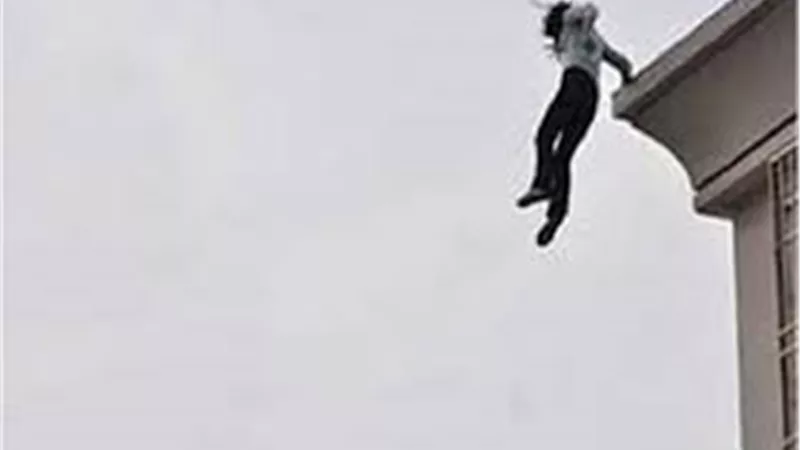 مصرع زوجة سقطت من الطابق الرابع.. والزوج: كنت نائمًا