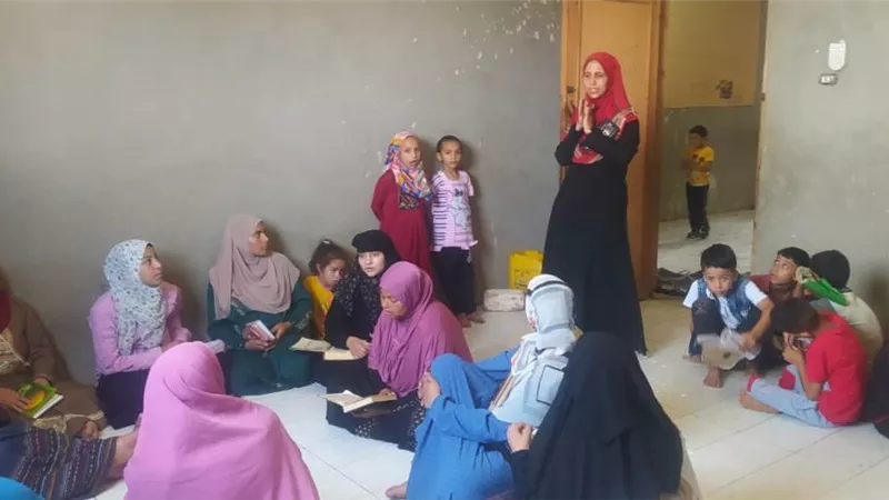 51 حملة «طرق أبواب» تستهدف 1195 سيدة بالجيزة.. صور