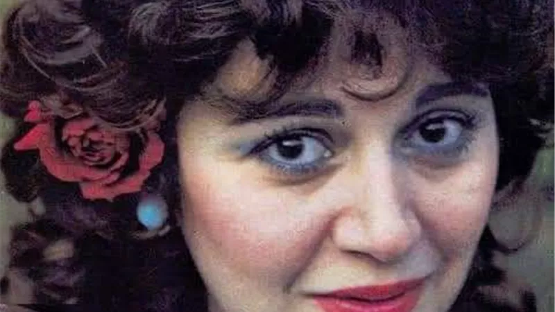 بمناسبة ذكرى ميلادها.. أسرار لا تعرفيها عن «قطة الشاشة» مديحة كامل