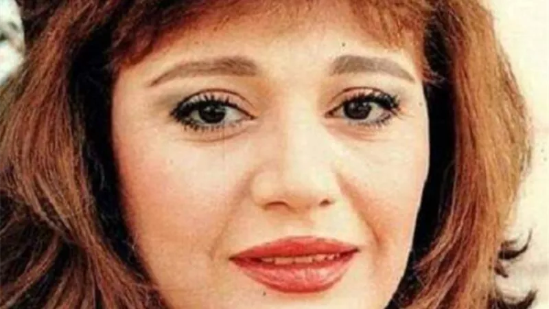 دلوعة السينما المصرية.. سر ارتداء الحجاب وتفاصيل آخر أيام مديحة كامل