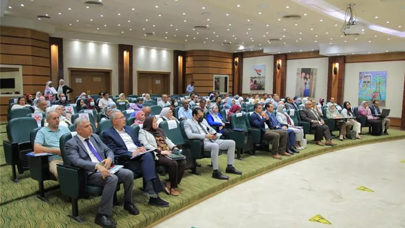جهود الدولة لتنفيذ خطة الرعاية الصحية للمرأة والطفل.. صور