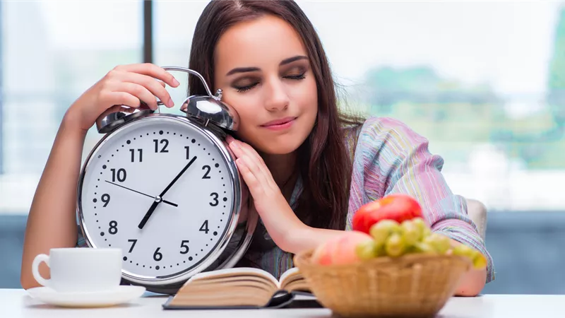 7 أطعمة تساعدك على النوم.. تعرفي عليها