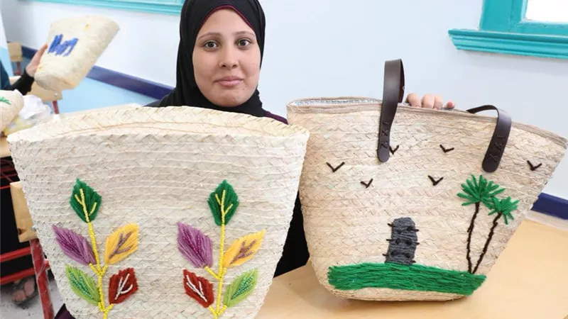 «القومي للمرأة»: «اختارنا نساند ستات وبنات بلدنا للتدريب على الحرف اليدوية»