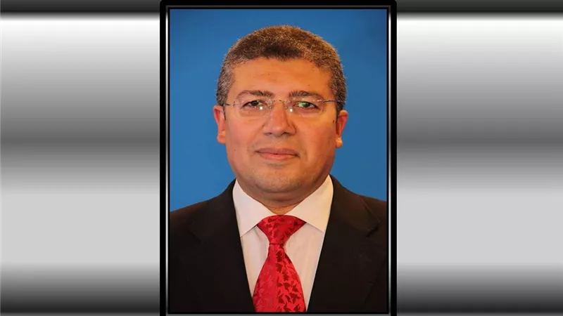 حازم البهواشي يكتب: بين الأدب وقلة الأدب