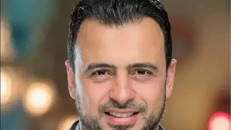 كيف أتوقف عن الغيبة والنميمة؟.. مصطفى حسني يُجيب