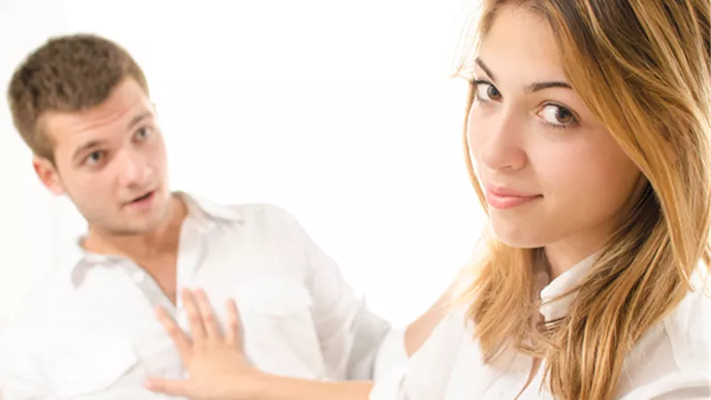 الإفتاء والأزهر: الملائكة تلعن المرأة التي تهجر فراش زوجها في تلك الحالات