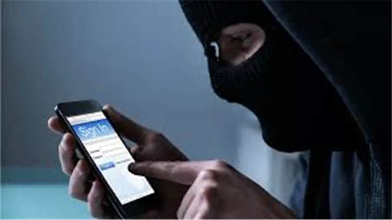 كيف تعرفين أن هاتفك تم اختراقه؟.. إليكِ التفاصيل وطرق الحماية