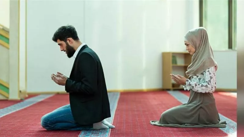 المرأة تخالف الرجل وتتميز عنه في 5 حالات.. تعرفي عليها