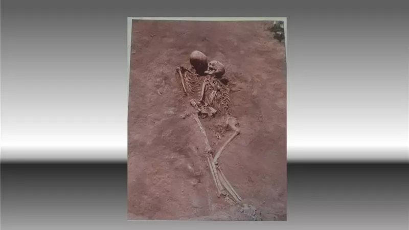 روميو وجولييت!.. اكتشاف أثري لهيكلي رجل وامرأة يثير دهشة العلماء بسوريا