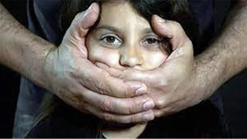 مفاجأة في التحقيقات مع والد الطفلة فرحة ببني سويف.. هل متورط في قتلها؟